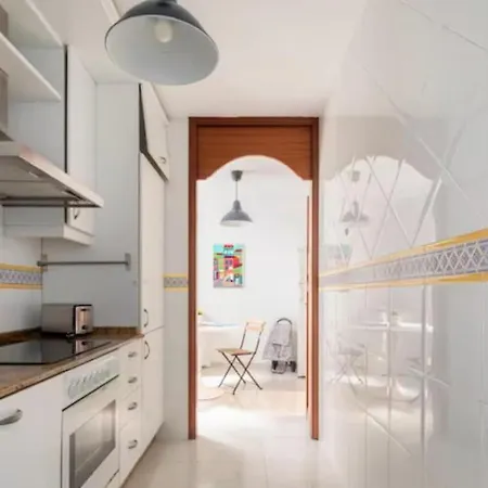 Amazing Location Coruna Downtown Apartament *