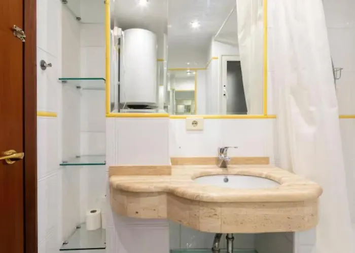 Amazing Location Coruna Downtown Appartamento *